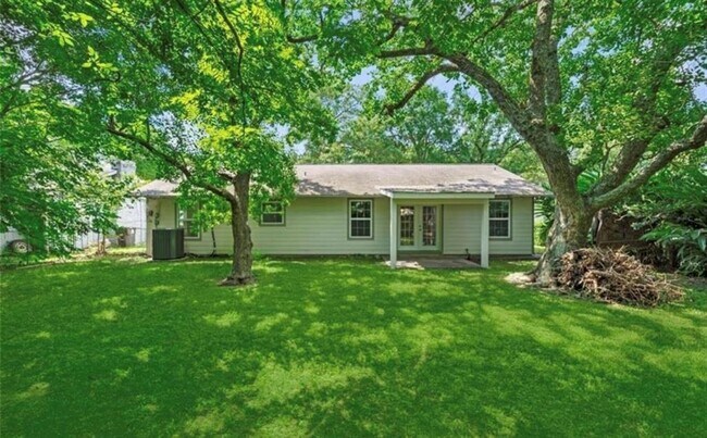 Building Photo - 7034 Hazen St