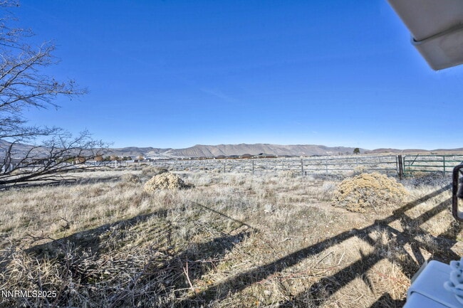 Building Photo - 430 Calle De La Plata