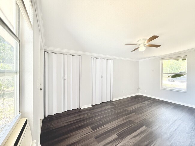 Building Photo - 7111 Onyx Dr N