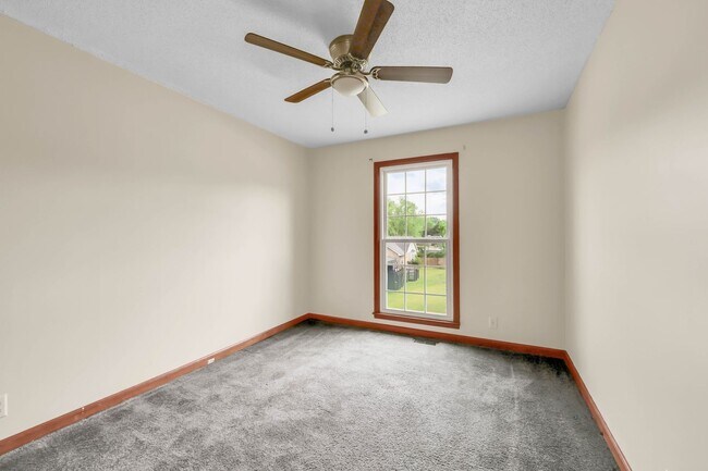 Building Photo - 532 Brentwood Cir