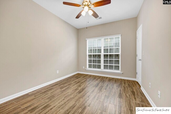 Building Photo - 143 Springhaven Dr