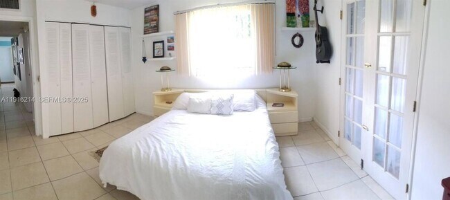 Building Photo - 116 Tuscany B