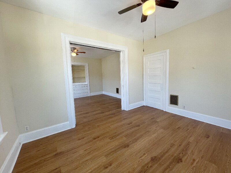 Building Photo - 142 Hillside Ave