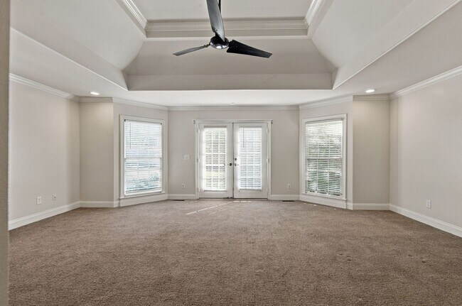 Building Photo - 2023 Galbraith Dr