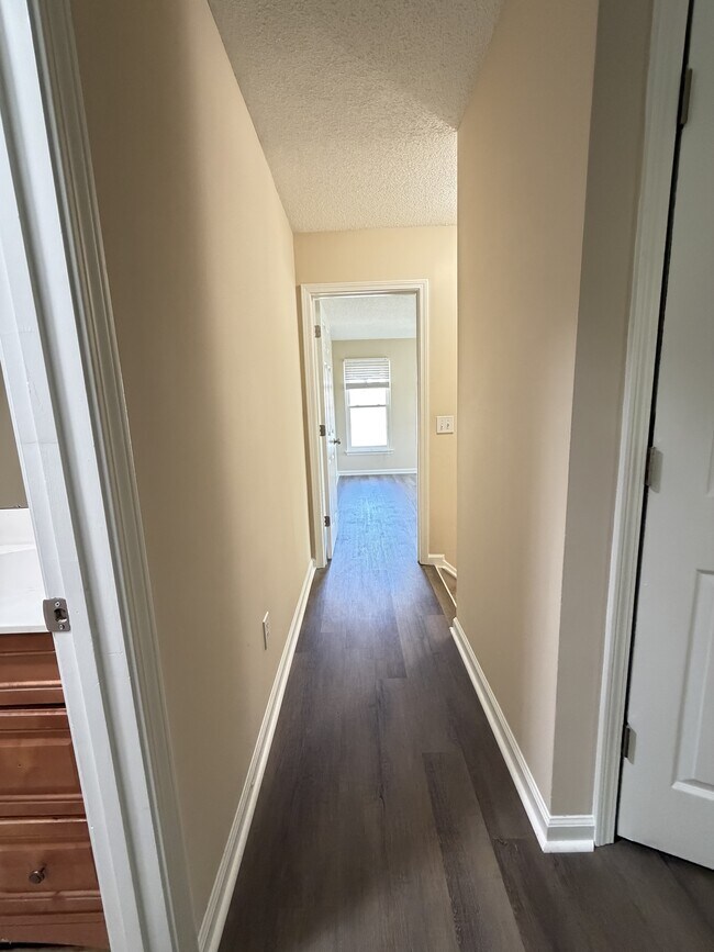 Building Photo - 5938 Brookstone Dr NW