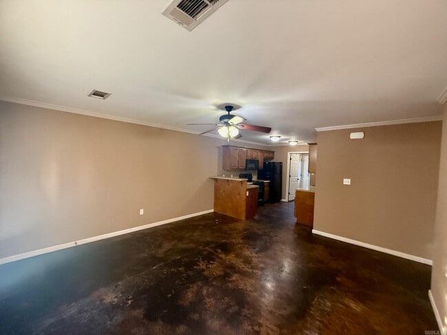 Building Photo - 8900 Eskabar Dr