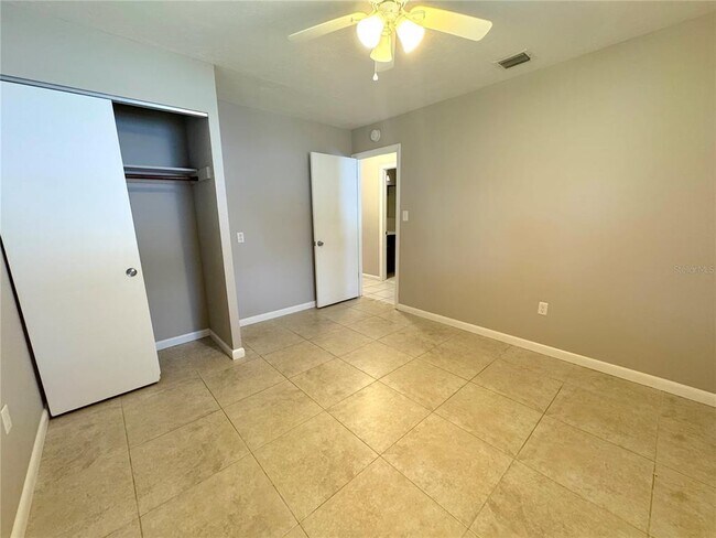 Building Photo - 3883 Hawkeye Cir