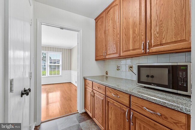Building Photo - 7730 Falstaff Rd