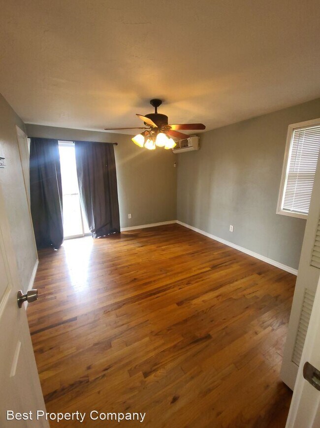 Building Photo - 4 br, 2 bath House - 237 Stadium Drive South