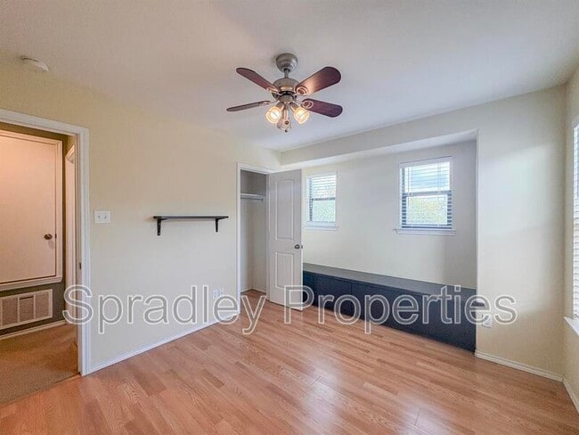 Building Photo - 1047 Tumbleweed Trail