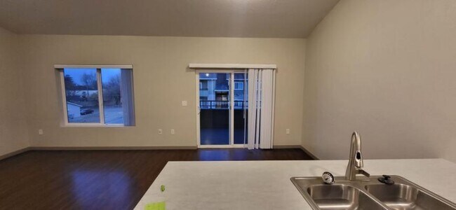 Building Photo - 2 bedroom in Caldwell ID 83605