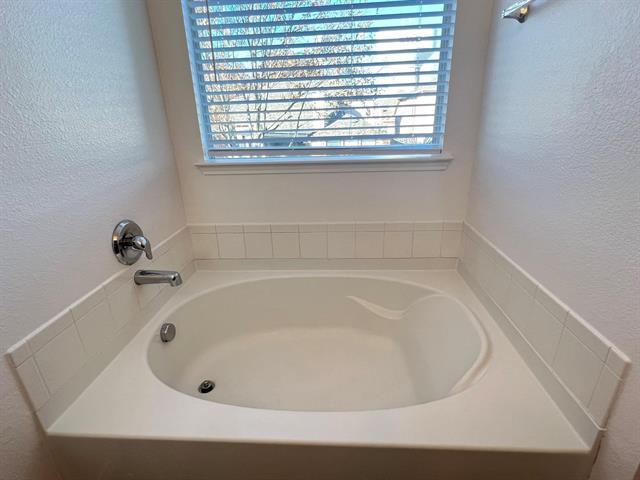 Building Photo - 10204 Coolidge Dr