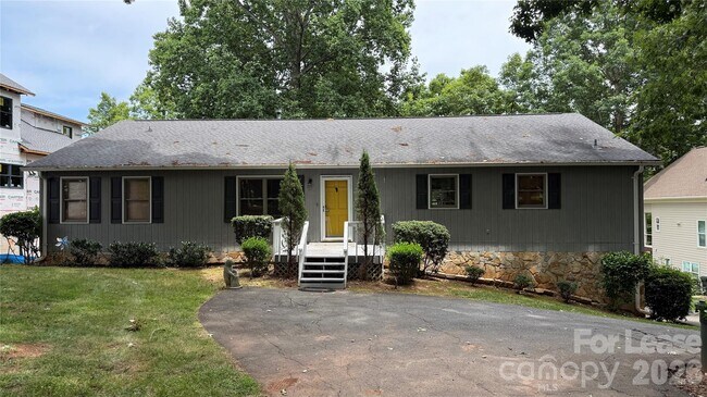 Building Photo - 16318 Stinson Cove Rd