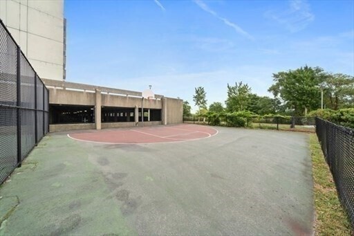 Building Photo - 51 Broad St