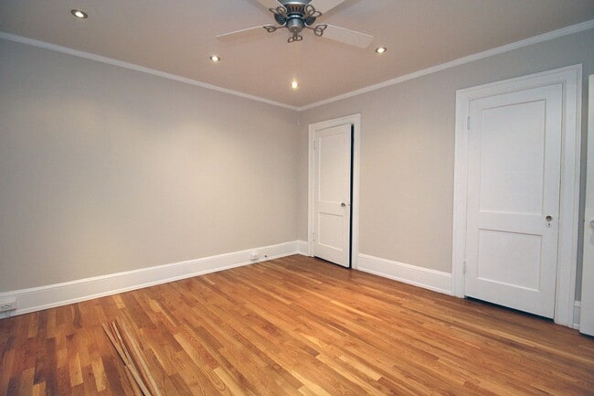 Building Photo - 507 NW 22nd Ave