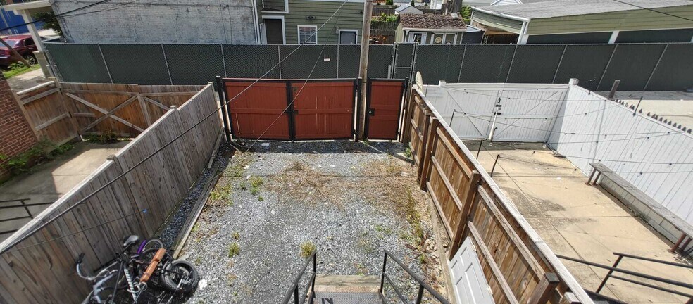 Building Photo - 606 19th ST NE APT1