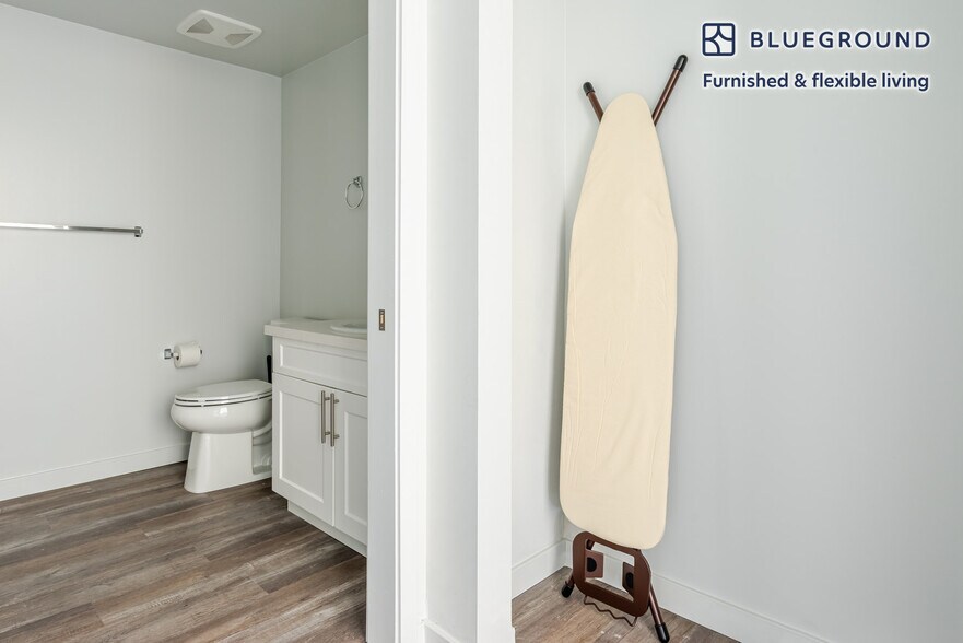 Building Photo - 2077 Haste St