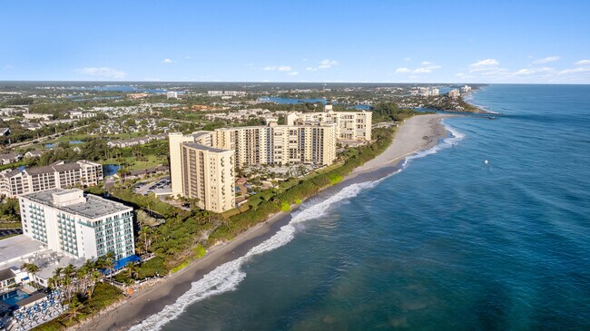 Building Photo - 400 Ocean Trail Way