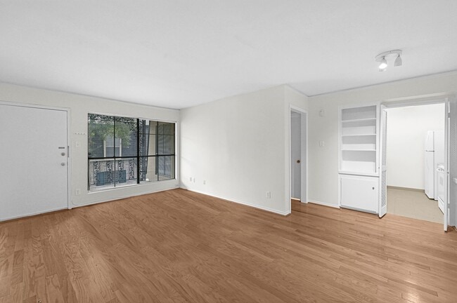 Building Photo - 800 Post Oak Blvd
