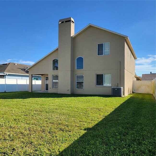 Building Photo - 25903 Bloomsbury Ct