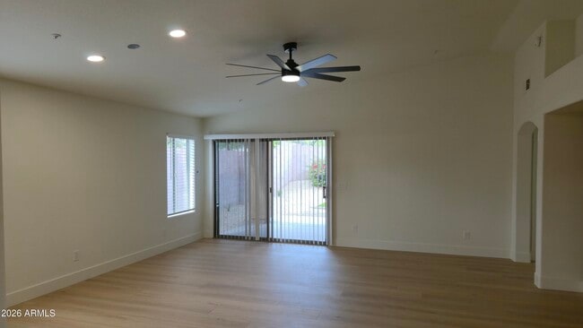 Building Photo - 9616 E Sheena Dr