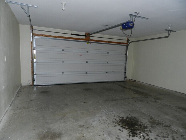 Building Photo - 222 Settlers Pass