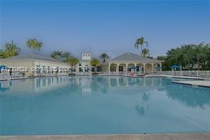 Building Photo - 544 SE 32nd Ave