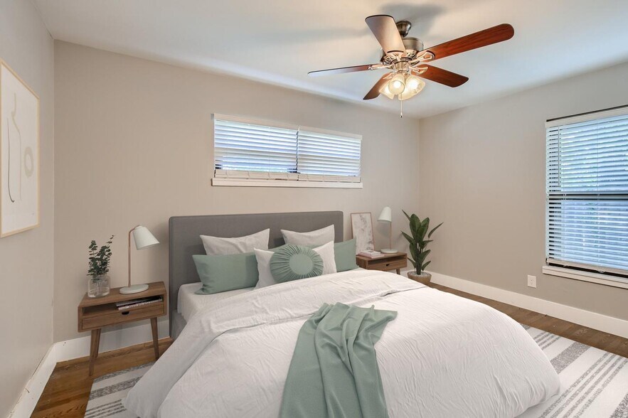 Building Photo - Beautifully updated Northwood home near Northridge Park