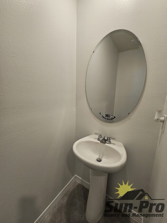 Building Photo - 11 1st St