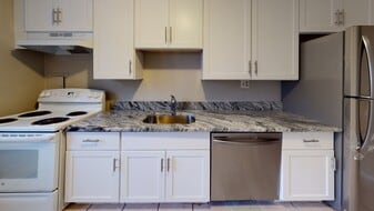 Building Photo - 51 Colborne Rd