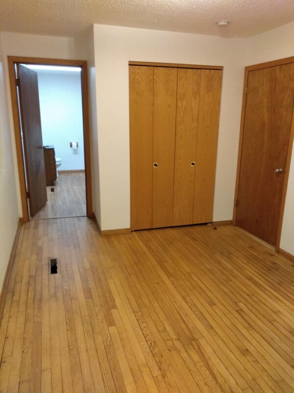 Building Photo - 444 West Ave
