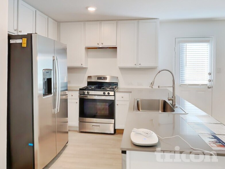 Building Photo - 2524 Sweet Olive