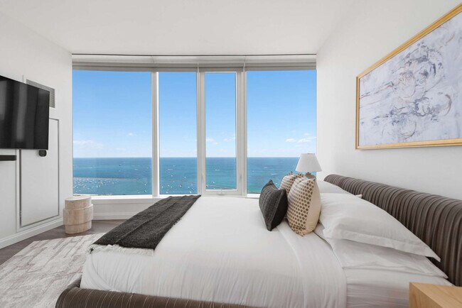 Building Photo - 1000 S Michigan Ave