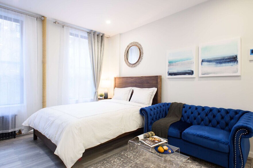 Building Photo - 240e E 75th St