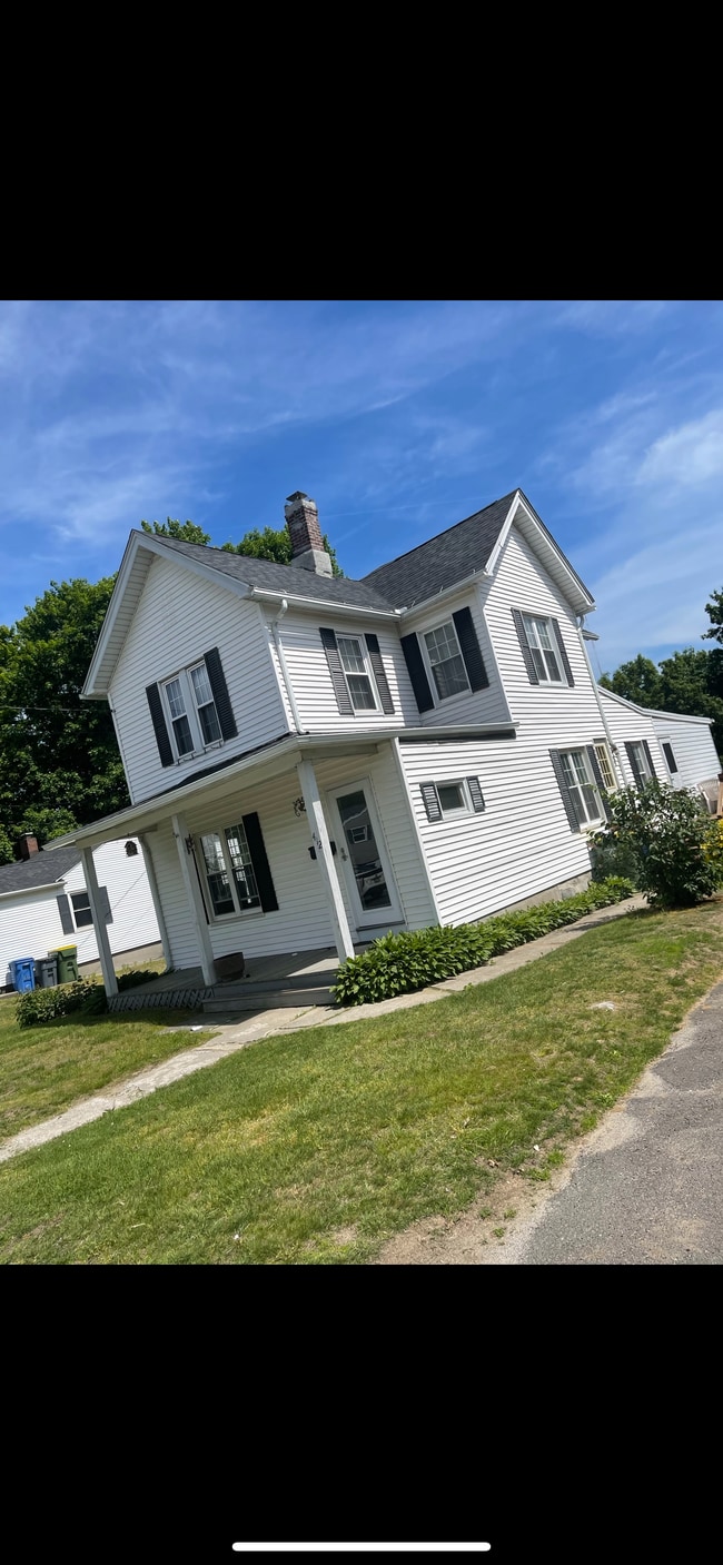 Building Photo - 412 Pearl Lake Rd