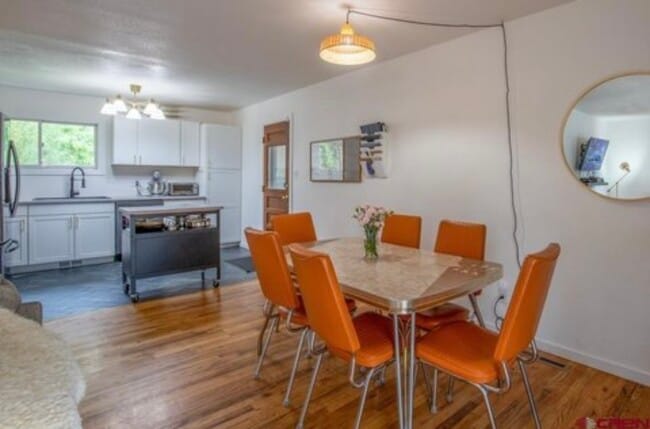 Building Photo - 2604 Columbine Dr