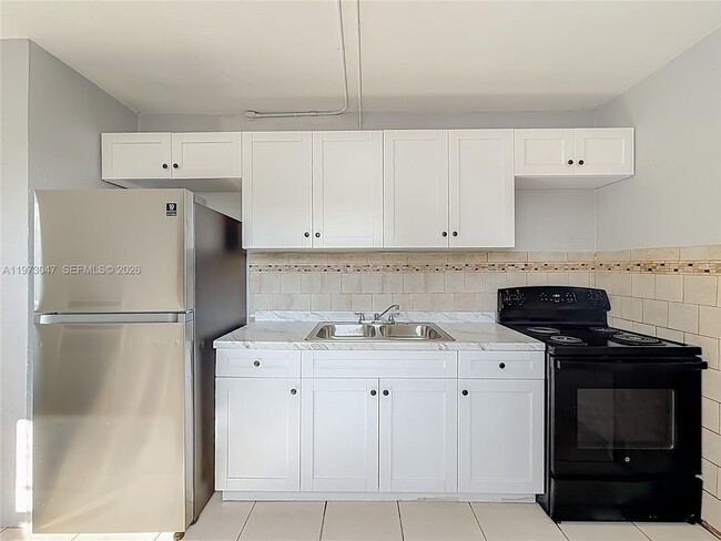 Building Photo - 2408 NW 8th St