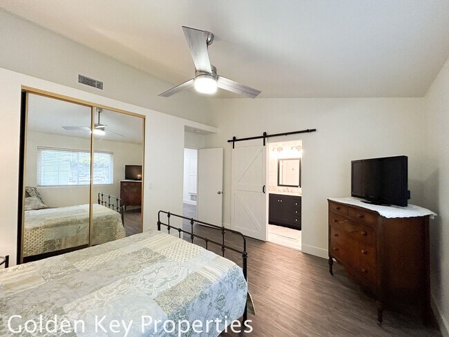 Building Photo - Beautiful move-in ready home in Guajome Park Estates!