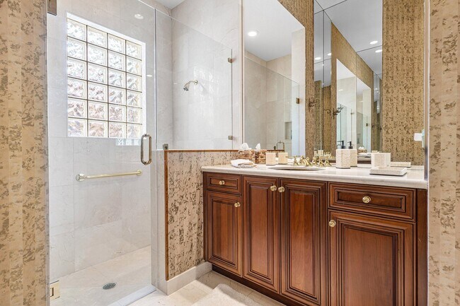 Building Photo - 128 Grand Palm Way