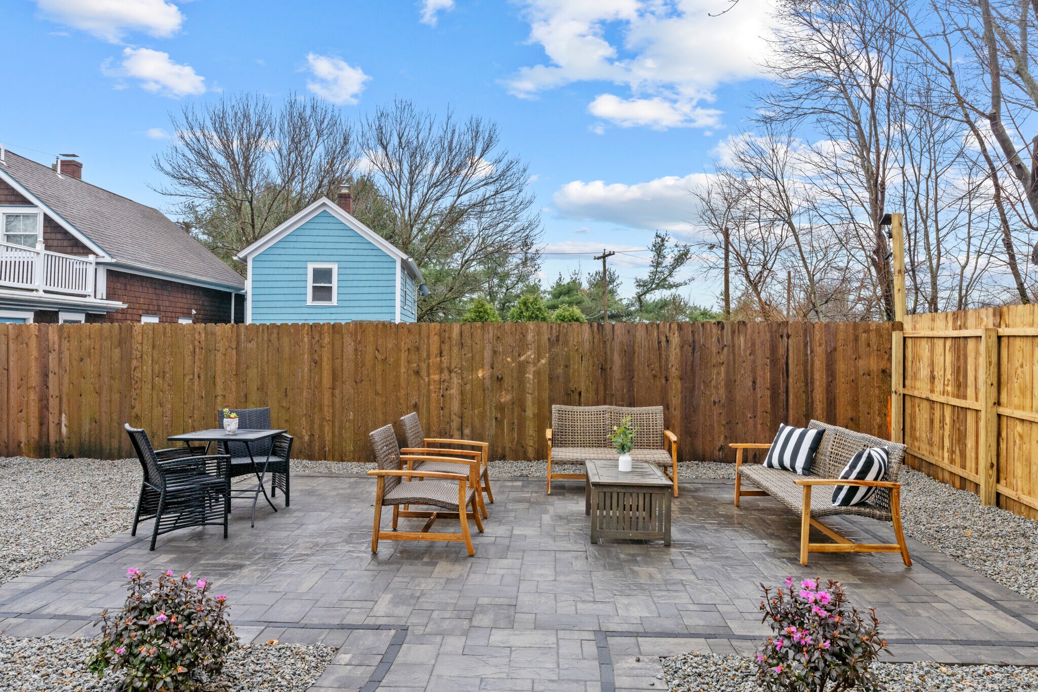 Building Photo - 29 Lion St