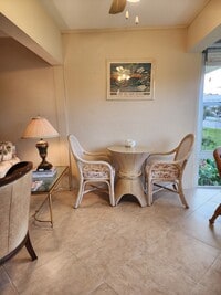 Building Photo - 12 12th Ave S