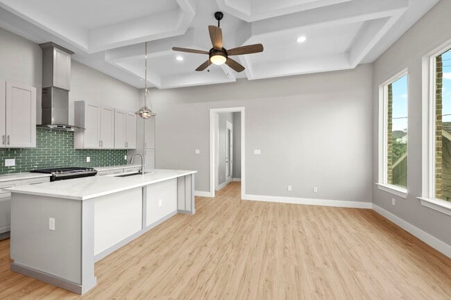 Building Photo - 2310 Detering St