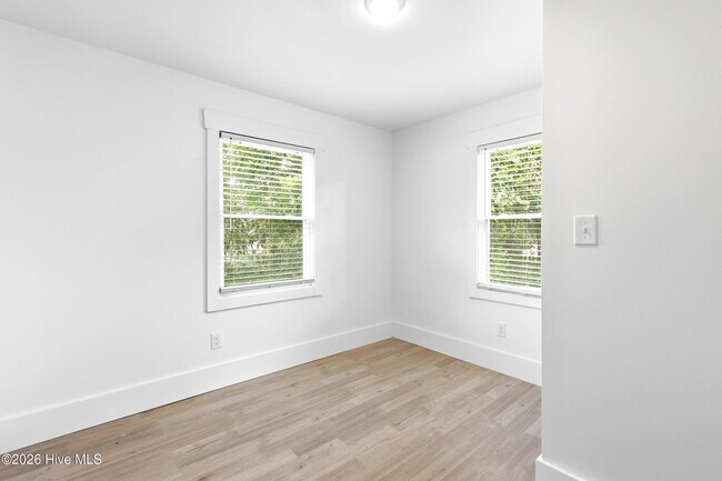 Building Photo - 1409 Glenn St