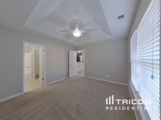 Building Photo - 420 Hedge Grove Ln