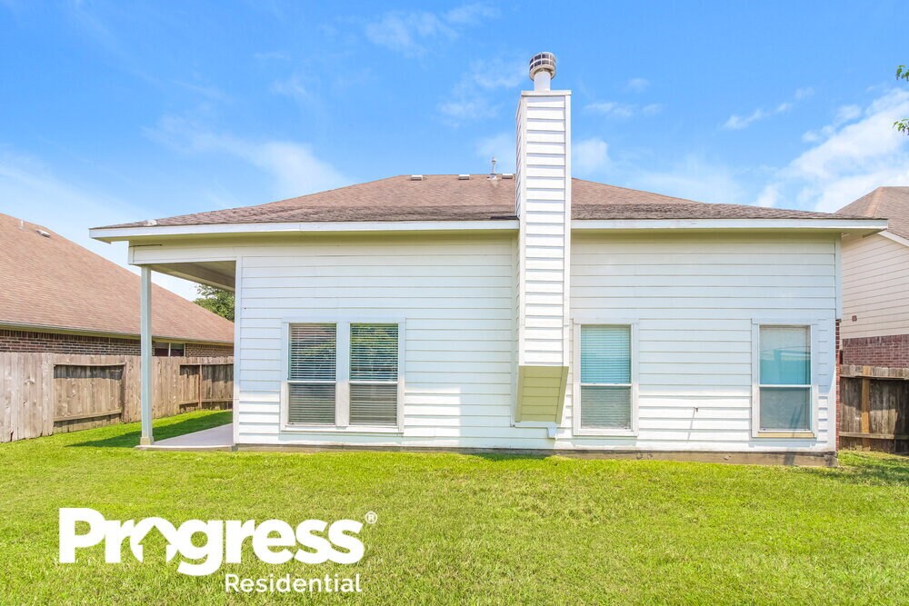 Building Photo - 10007 Barr Lake Dr