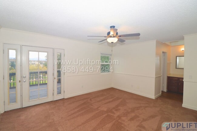 Building Photo - 4 Bed 3 Bath House in Spring Valley w/ Washer + Dryer and 2-Car Garage