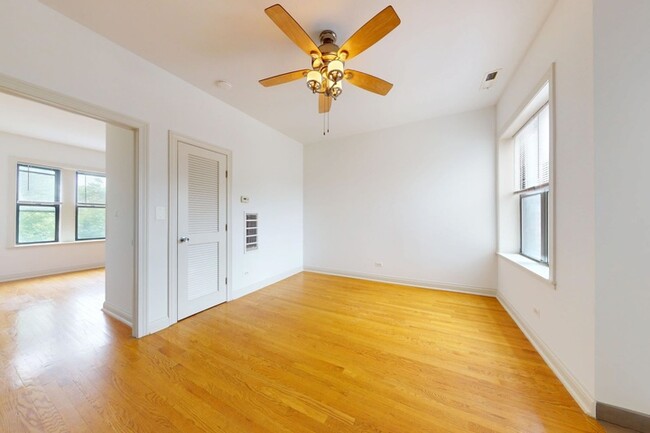 Floorplan - 5355-5361 S. Cottage Grove Avenue