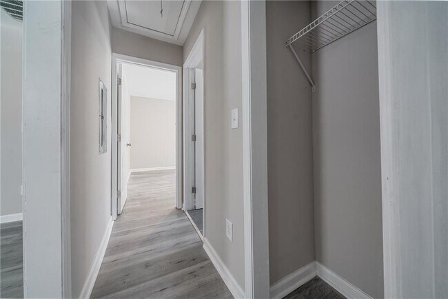 Building Photo - 665 S Eugenia Pl NW