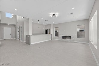 Building Photo - 10663 Stone Ledge Ave