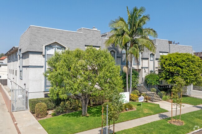 Building Photo - Lido Apartments - 3615 Watseka Ave